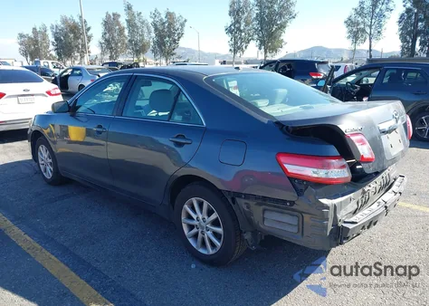 2011 Toyota Camry Xle z USA, uszkodzony, nr VIN 4T1BF3EK9BU231554